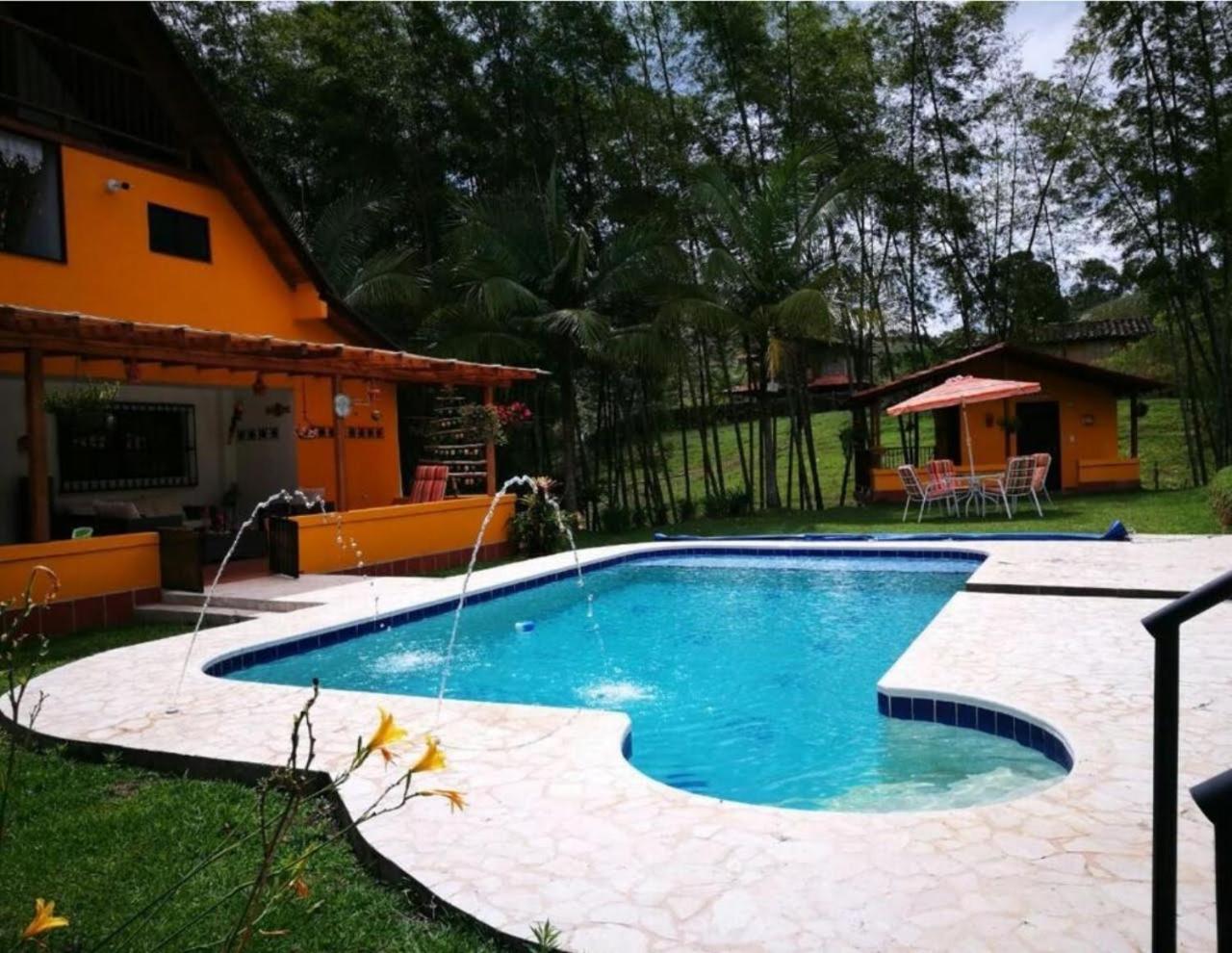 Volare Guatape Isla Guatapé Exterior foto